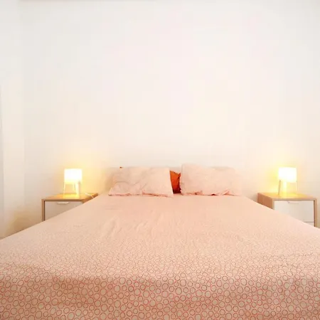 Cozy In Ruzafa Apartment